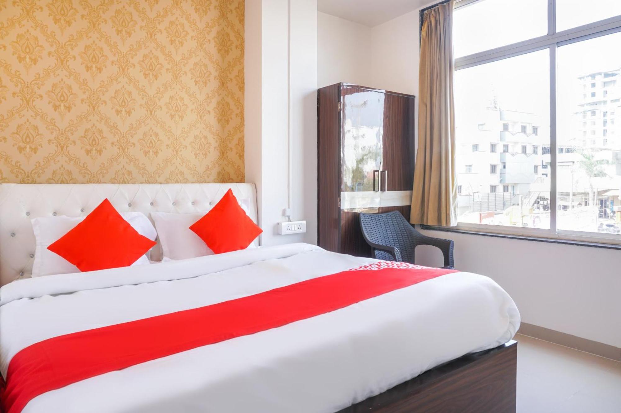 Hotel O Nitya Executive Phursungi Екстериор снимка