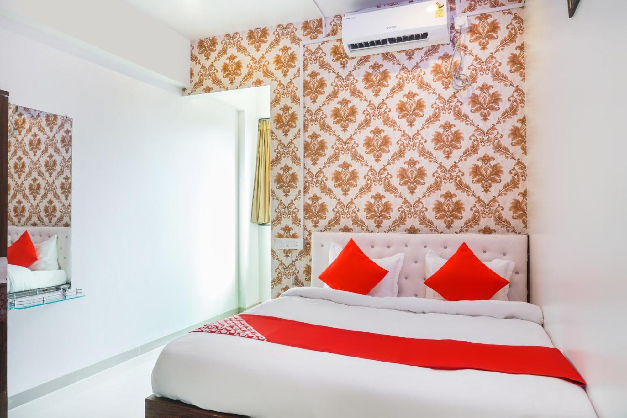 Hotel O Nitya Executive Phursungi Екстериор снимка