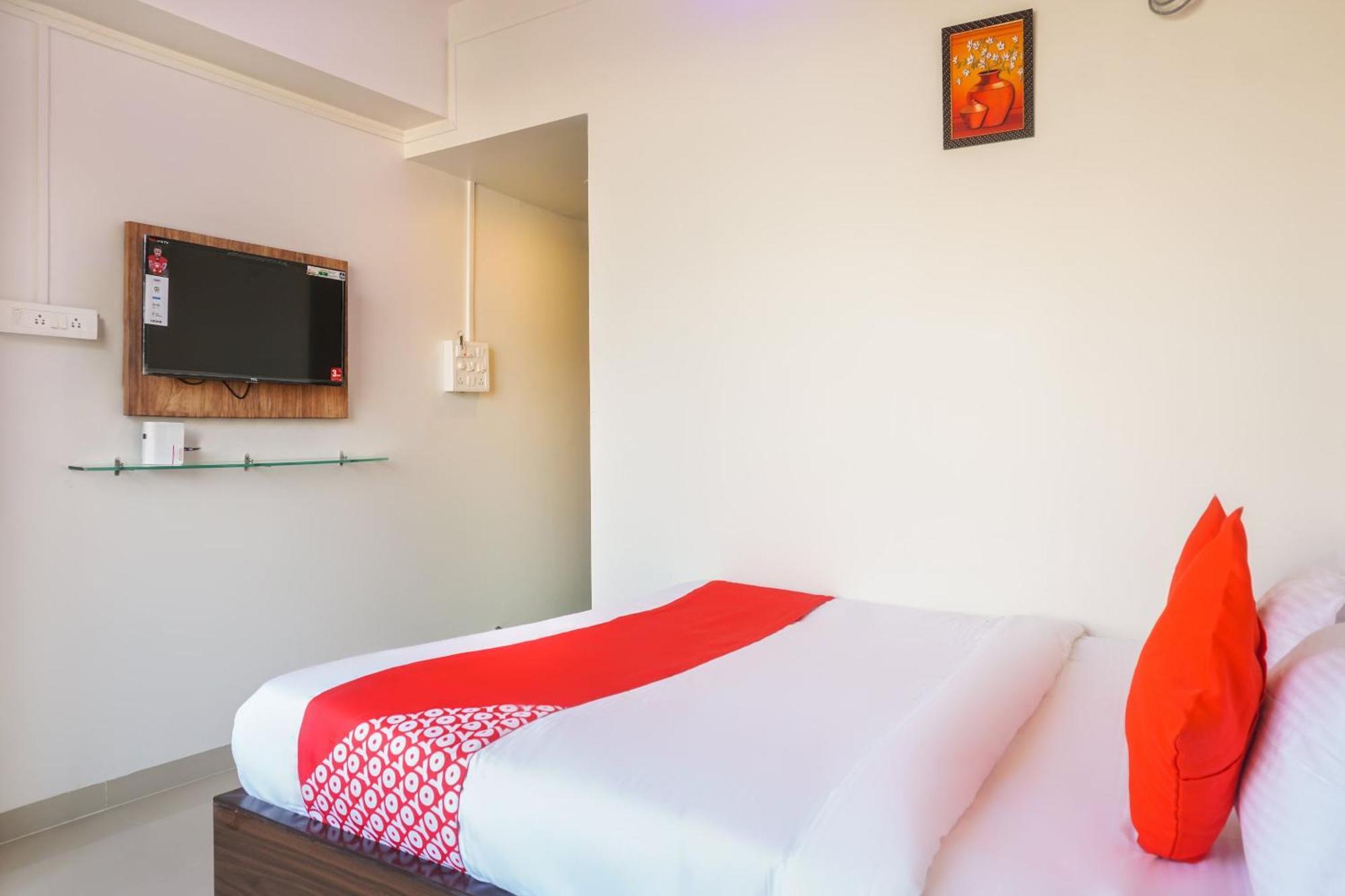 Hotel O Nitya Executive Phursungi Екстериор снимка
