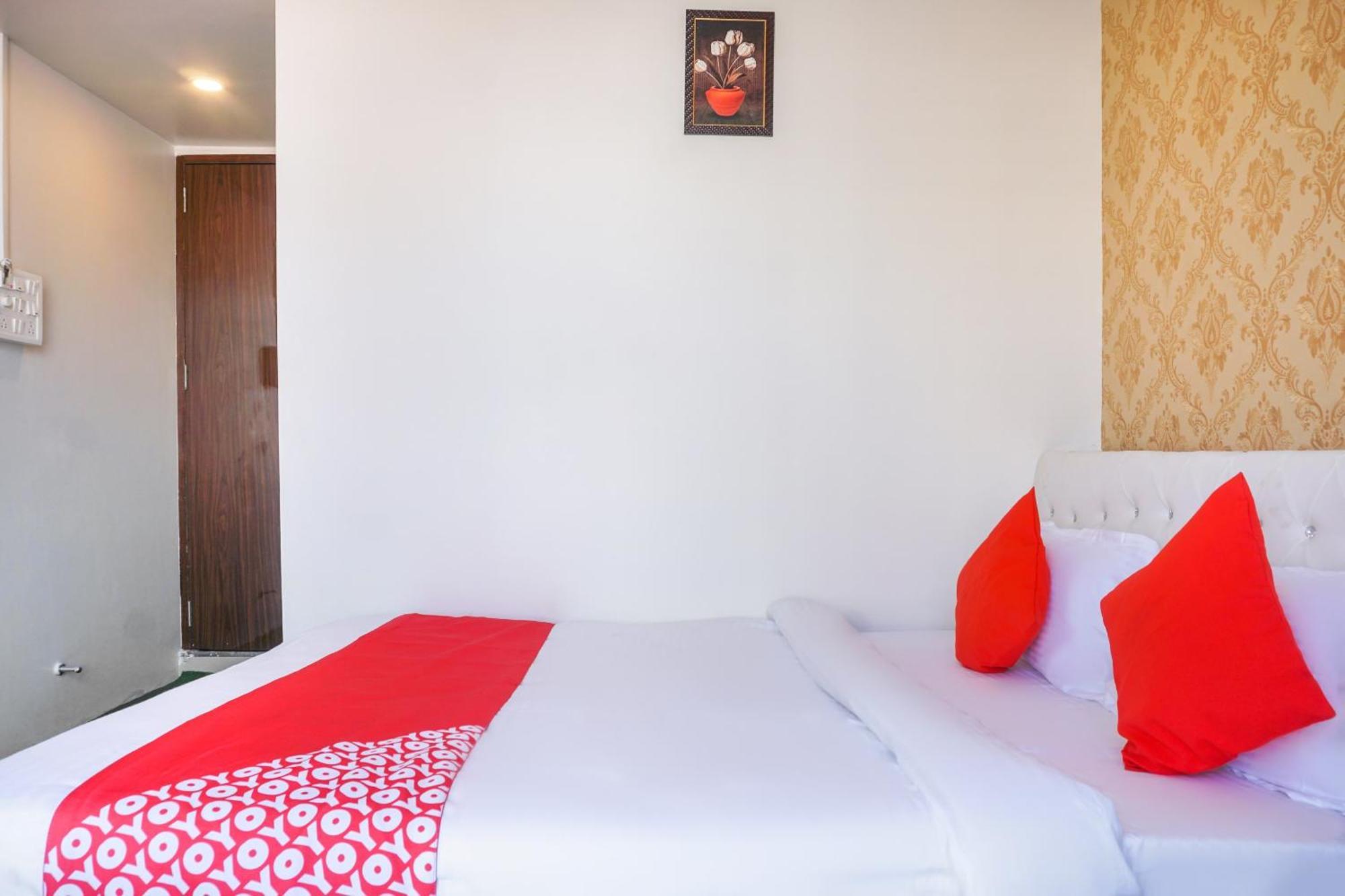 Hotel O Nitya Executive Phursungi Екстериор снимка